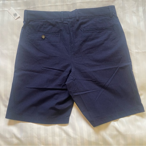 🏷️ NWT Old Navy flat front shorts - Picture 3 of 6